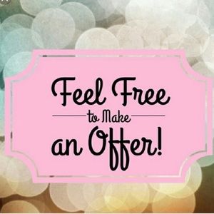 MAKE OFFERS!!💕💕💕